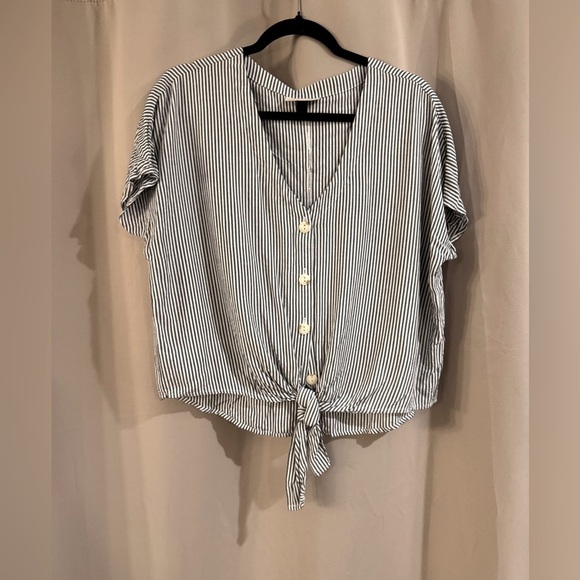 Universal Thread Striped V-Neck Button-Down Tie-Front Top - Picture 1 of 6